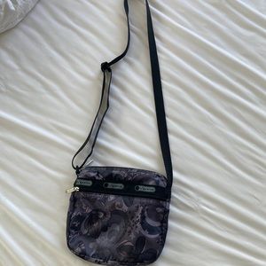 Lesportsac crossbody purse